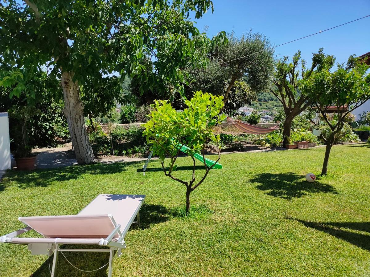 Il Giardino Apartment Barano d'Ischia Luaran gambar