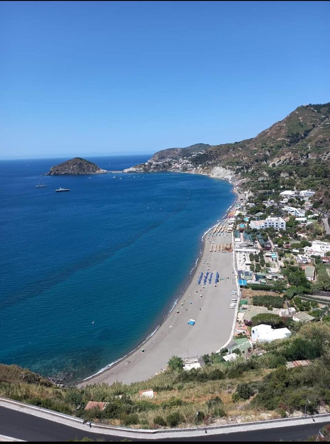 Il Giardino Apartment Barano d'Ischia Luaran gambar